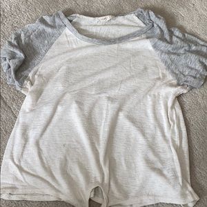 aréopastle tie shirt